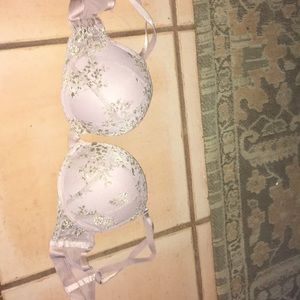 Victoria’s Secret push up bra